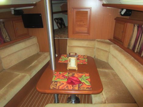 2009 HUNTER 36 Sailboat for sale in Seattle, WA - image 10 